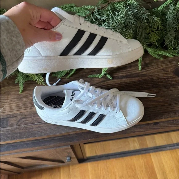 Adidas White Sneakers with Black Stripes - Picture 3 of 5